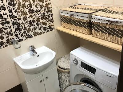 квартира за адресою Польова вул., 73