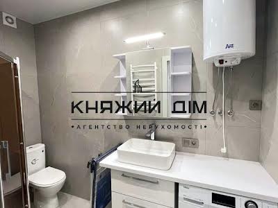 квартира за адресою Дніпровська набережна вул., 17В