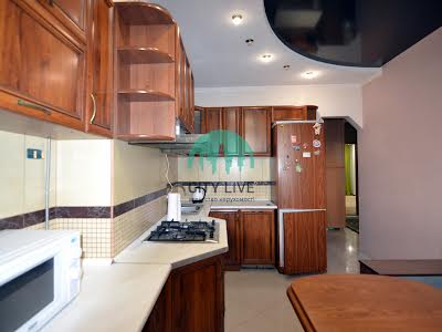 квартира за адресою Федьковича вул., 70б