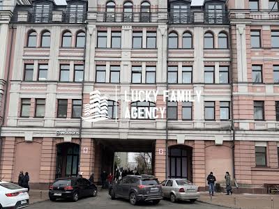 комерційна за адресою Спаська вул., 5