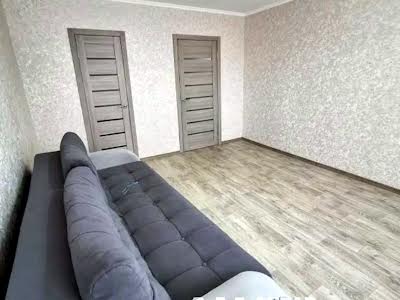 квартира за адресою Соборна вул. (50 років Жовтня), 7