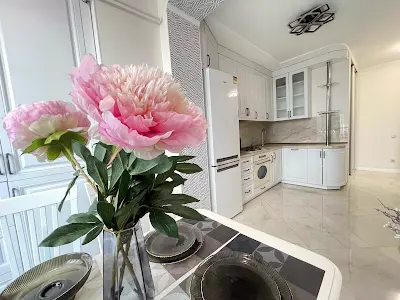 квартира за адресою Братська вул., 12