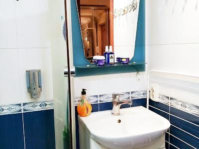 квартира за адресою Леся Курбаса просп., 12-А