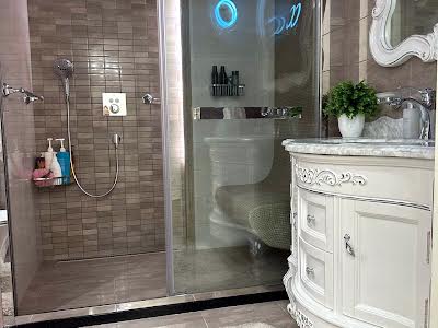 квартира по адресу Джона Маккейна ул. (Кудри Ивана), 7