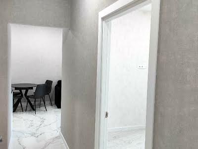 квартира за адресою Краснова вул., 3