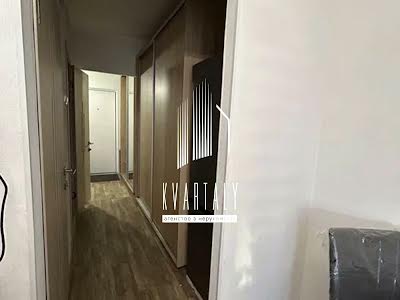 квартира за адресою Срібнокільська вул., 8