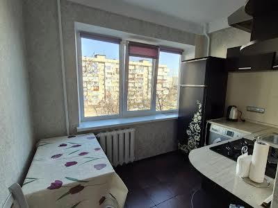 квартира за адресою Мілютенка вул., 11б