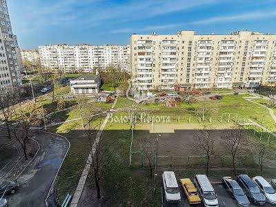 квартира по адресу Червоной Калины просп. (Владимира Маяковского), 53