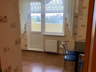 квартира за адресою Михайла Максимовича вул. (Онуфрія Трутенка), 7-В