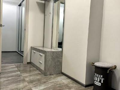 квартира за адресою Практична вул., 1