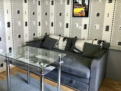 квартира за адресою Михайла Максимовича вул. (Онуфрія Трутенка), 7А