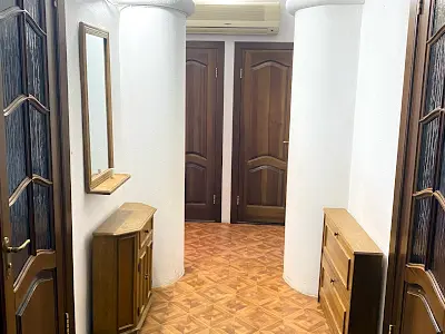 квартира за адресою Свято-Миколаївська вул. (Леніна), 62