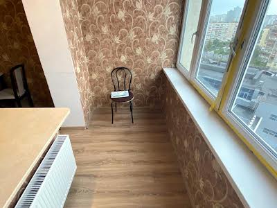 квартира за адресою Драгоманова вул., 40з