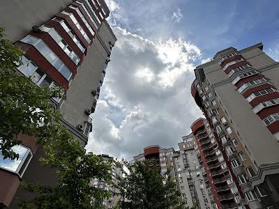 квартира за адресою Василя Симоненка вул., 5-А