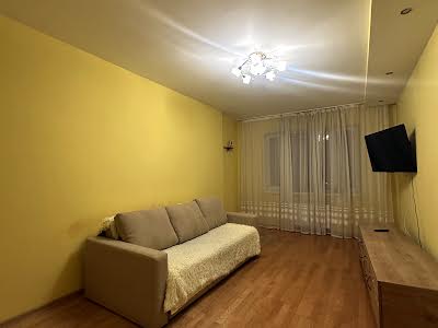 квартира за адресою Миколи Закревського вул., 42-А