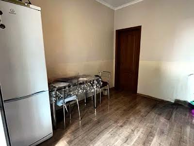 квартира за адресою Вишнева вул., 1