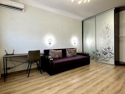 квартира за адресою Юрія Кондратюка вул., 5