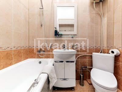 квартира за адресою Межигірська вул., 32А