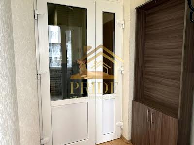 коммерческая по адресу Степана Руданского ул., 4-6