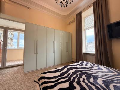 квартира за адресою Костельна вул., 8