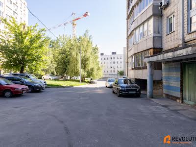 квартира за адресою Нововокзальна вул., 19