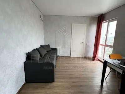 квартира за адресою Михайла Максимовича вул. (Онуфрія Трутенка), 26