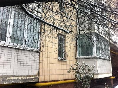 квартира за адресою Ревуцького вул., 17 б