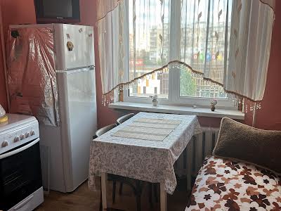 квартира за адресою Владислава Бувалкіна вул. (Бочарова Генерала), 53