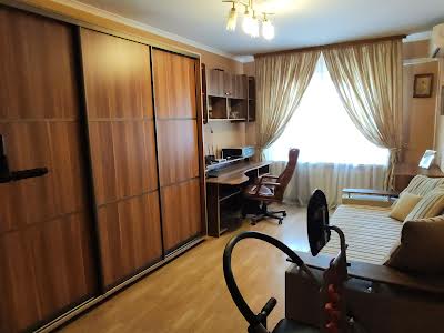 квартира за адресою Правди просп., 31а