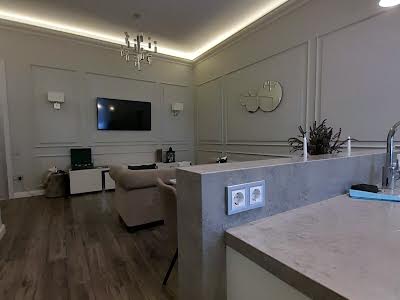 квартира за адресою Шота Руставелі вул., 24