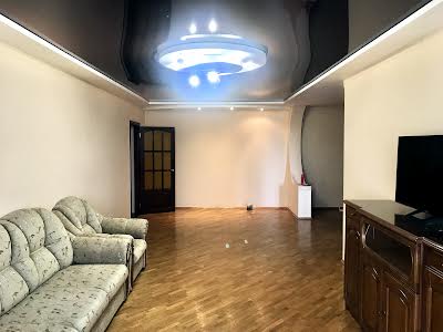 квартира за адресою Ревуцького вул., 5