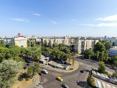 квартира по адресу Авиаконструктора Игоря Сикорского ул. (Танковая), 1