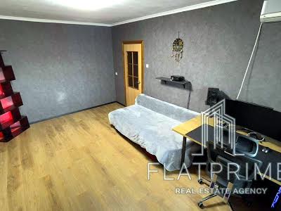 квартира по адресу Драгоманова ул., 12-А