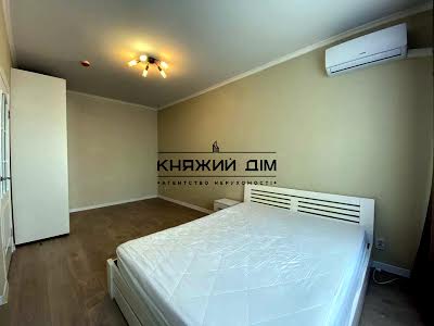 квартира за адресою Бориса Гмирі вул., 16