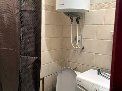 квартира за адресою Космонавтів вул., 64а