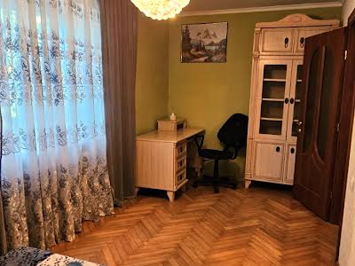 квартира за адресою Дністерська вул., 3