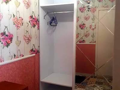 квартира за адресою Івана Миколайчука вул. (Серафимовича), 5