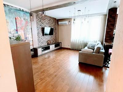 квартира по адресу Анны Ахматовой ул., 30