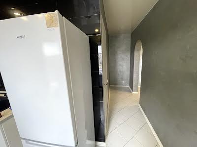 квартира за адресою Ревуцького вул., 44