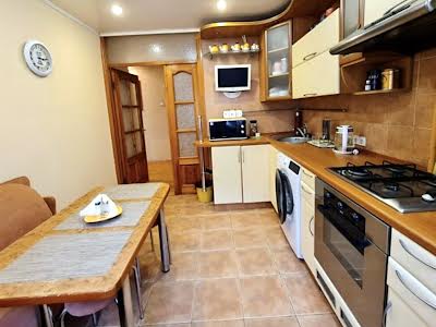 квартира за адресою Набережна Перемоги вул., 108
