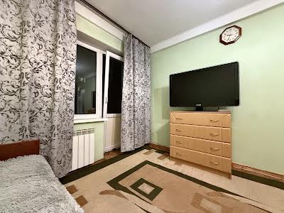 квартира по адресу Ірини Бекешкіної ул. (Генерала Карбишева), 10