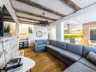 квартира за адресою Регенераторна вул., 4