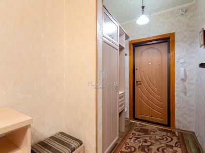 квартира за адресою Оноре де Бальзака вул., 57