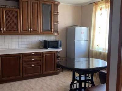 квартира за адресою Анни Ахматової вул., 43