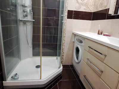 квартира по адресу Леся Курбаса просп., 1/1