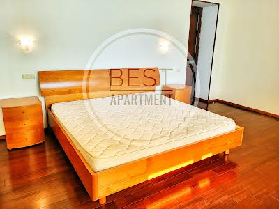 квартира за адресою Круглоуніверситетська вул., 3-5