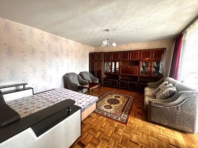 квартира по адресу Межигорская ул., 50