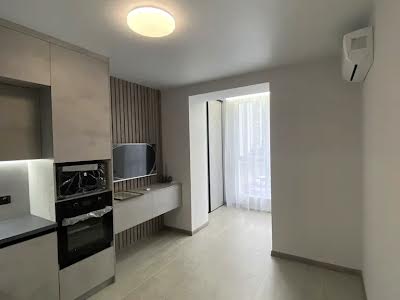 квартира за адресою Сімейна вул., 5