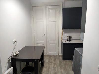 квартира за адресою Ярослава Мудрого вул., 12а