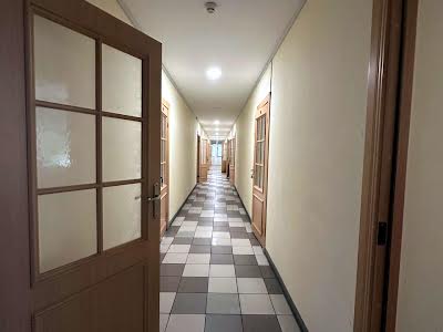 комерційна за адресою В'ячеслава Чорновола просп., 45а